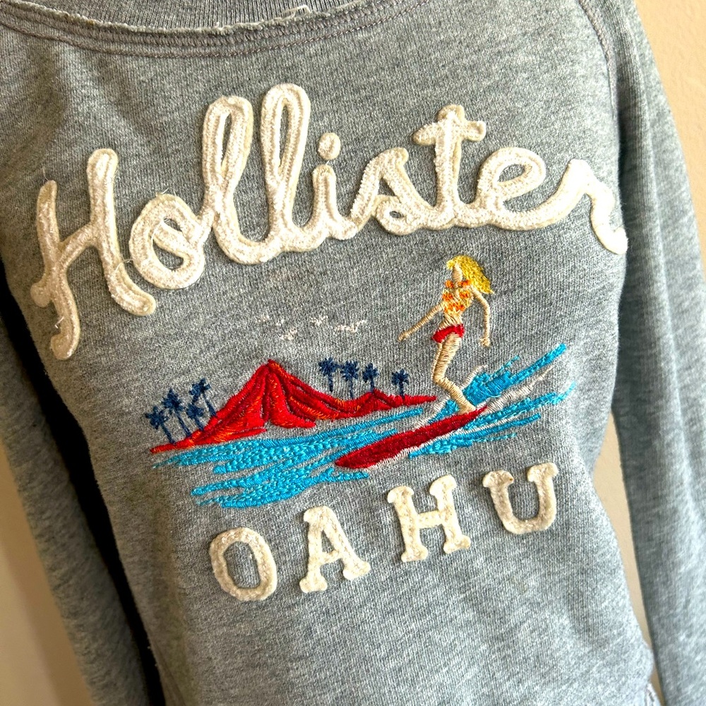 Hollister sweatshirt OAHU surf graphic size S